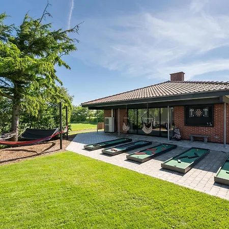 Large, Completely Renovated Activity House With Wilderness Bath And Outdoor Sauna Ulfborg