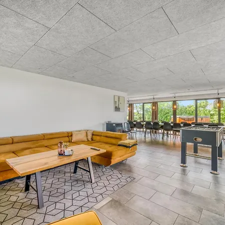 Сasa de vacaciones Large, Completely Renovated Activity House With Wilderness Bath And Outdoor Sauna Ulfborg
