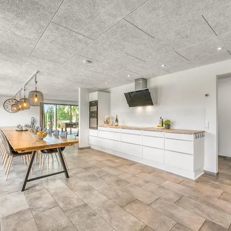 Large, Completely Renovated Activity House With Wilderness Bath And Outdoor Sauna בית נופש Ulfborg