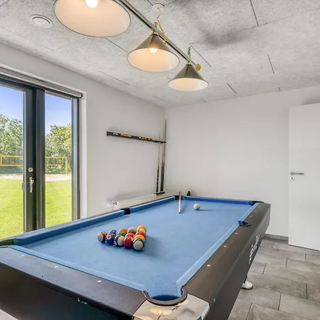 Large, Completely Renovated Activity House With Wilderness Bath And Outdoor Sauna *