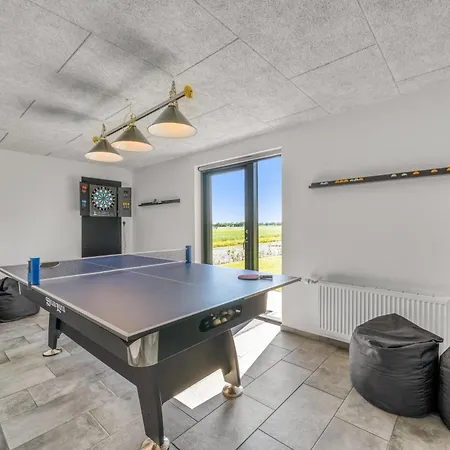 Large, Completely Renovated Activity House With Wilderness Bath And Outdoor Sauna