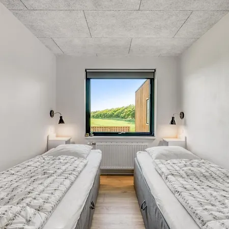 Large, Completely Renovated Activity House With Wilderness Bath And Outdoor Sauna *