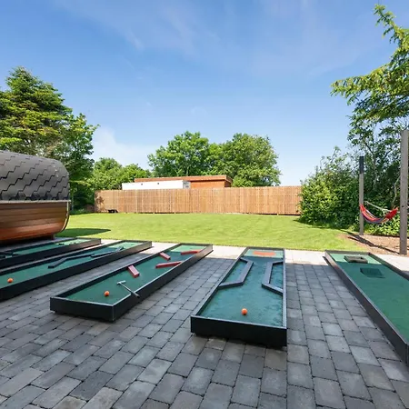 Large, Completely Renovated Activity House With Wilderness Bath And Outdoor Sauna
